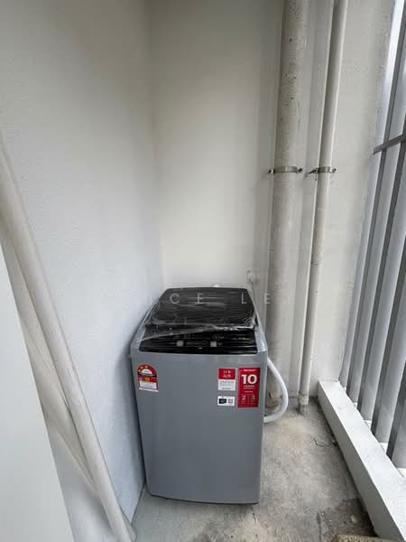 Dorsett Waterfront Subang untuk Untuk Disewa - RM 1,900 /bulan, Mac 2026 - Balcony - PropertyGuru.com.my