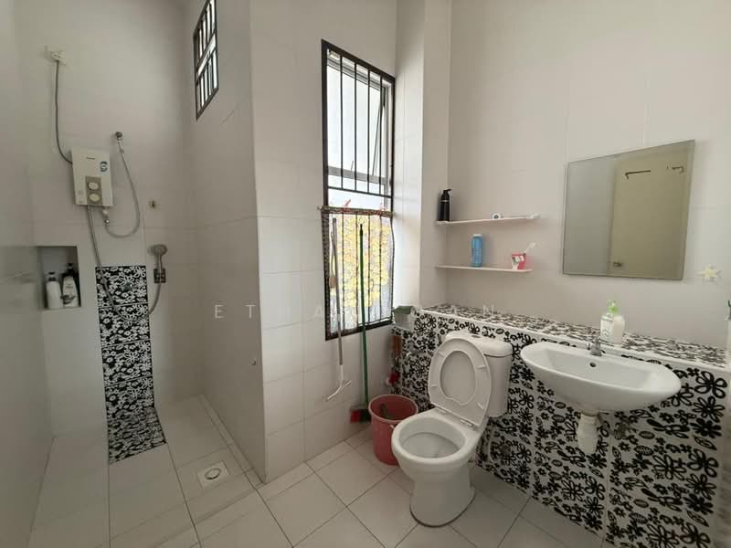 2-storey Terraced House for Sale in Austin Crest (Johor Bahru) - Ethan Gan - Bathroom - PropertyGuru.com.my
