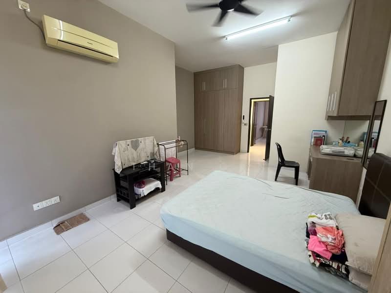 2-storey Terraced House for Sale in Austin Crest (Johor Bahru) - Ethan Gan - Bedroom - PropertyGuru.com.my