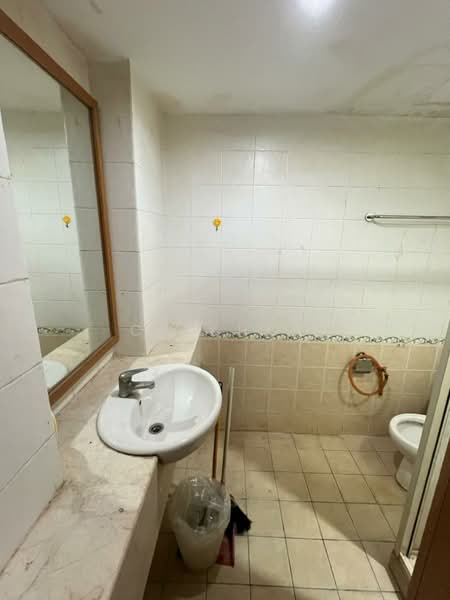 Service Residence for Sale at 38 Bidara Condominium - CY Khoo - Bathroom - PropertyGuru.com.my