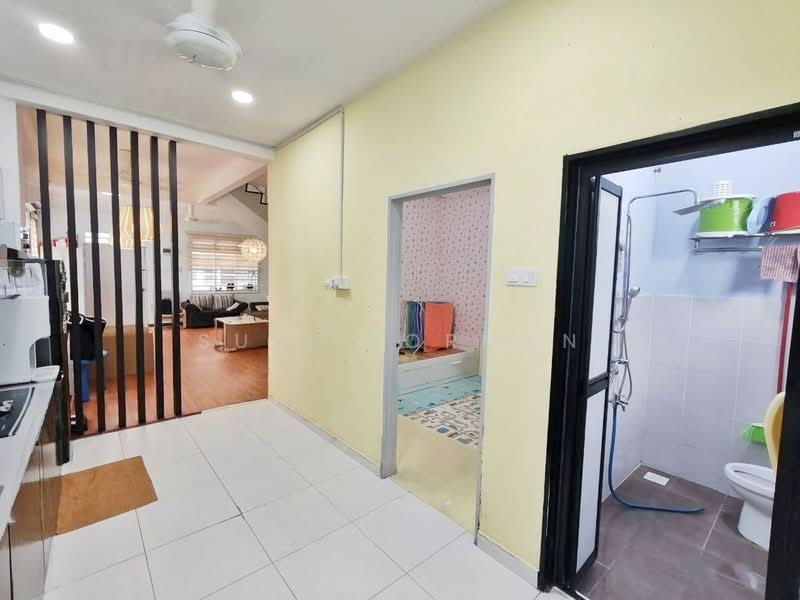 2-storey Terraced House for Sale in Taman Scientex Senai (Senai) - Sufi Norman - Living Room - PropertyGuru.com.my