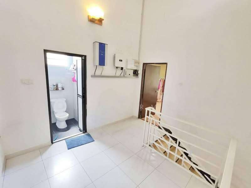 2-storey Terraced House for Sale in Taman Scientex Senai (Senai) - Sufi Norman - Bathroom - PropertyGuru.com.my