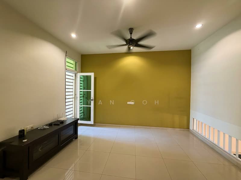 Jelutong untuk Untuk Dijual - RM 2,000,000, Mac 2026 - Living Room - PropertyGuru.com.my