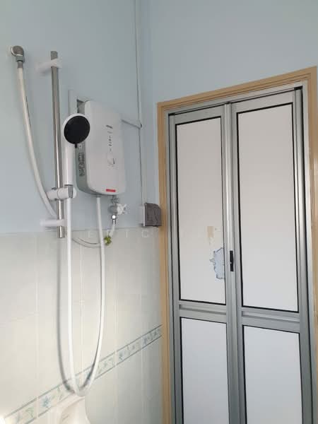 BANDAR ALAM MASAI untuk Untuk Disewa - RM 2,000 /bulan, Apr 2026 - Bathroom - PropertyGuru.com.my