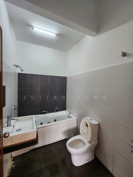 2-storey Terraced House for Sale in Puchong (Selangor) - Julian Tong - Bathroom - PropertyGuru.com.my