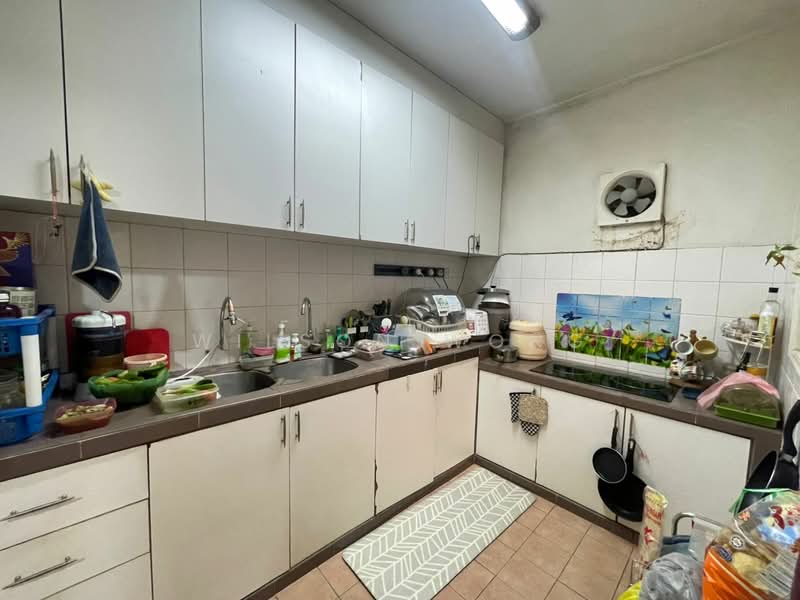 3-storey Terraced House for Sale in Taman Tasik Indah Mewah (Batu) - Wilson Wong - Kitchen - PropertyGuru.com.my