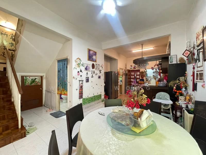 3-storey Terraced House for Sale in Taman Tasik Indah Mewah (Batu) - Wilson Wong - PropertyGuru.com.my