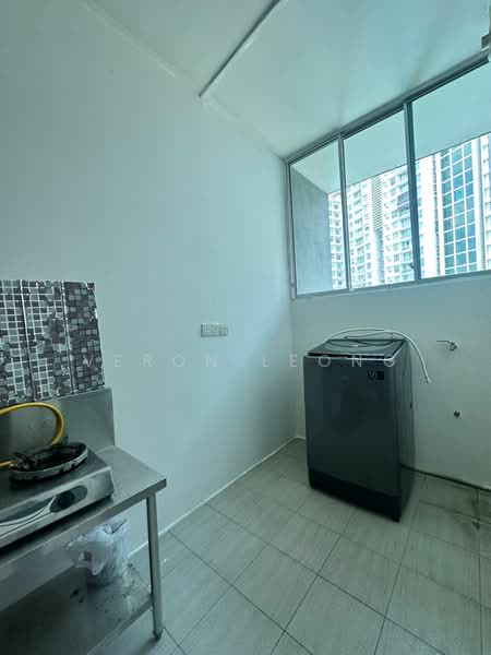 Condominium for Rent at USJ One Avenue Condo - Veron Leong - Balcony - PropertyGuru.com.my