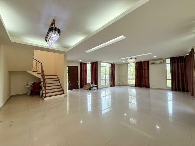 Bungalow for Rent in Rawang (Selangor) - May Liong - Living Room - PropertyGuru.com.my