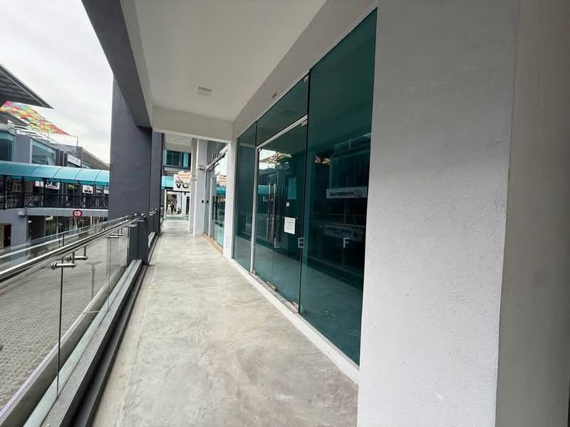 Shop / Office for Sale in Bandar Baru Permas Jaya (Permas Jaya) - Michelle Fong - Exterior - PropertyGuru.com.my