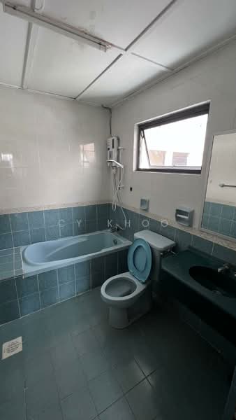 Condominium for Sale at Tiara Faber - CY Khoo - Bathroom - PropertyGuru.com.my