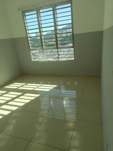 Condominium for Rent at Solaria Residences - Amy Toh - 2'nd Room - PropertyGuru.com.my
