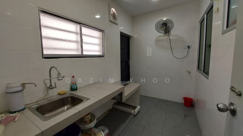 Rumah Teres 2-Tingkat untuk Dijual di Bandar Baru Sri Klebang (Chemor) - Qazin Khoo - Kitchen - PropertyGuru.com.my