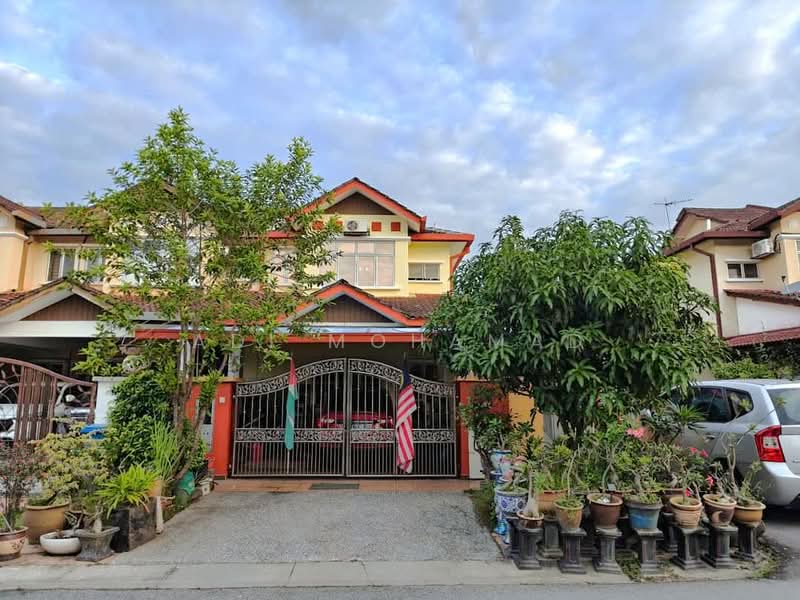 2-storey Terraced House for Sale in Seksyen 23 (Shah Alam) - Adi Mohamad - Exterior - PropertyGuru.com.my