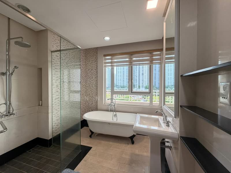 Quayside Seafront Resort Condominiums untuk Untuk Disewa - RM 8,500 /bulan, Apr 2026 - Bathroom - PropertyGuru.com.my