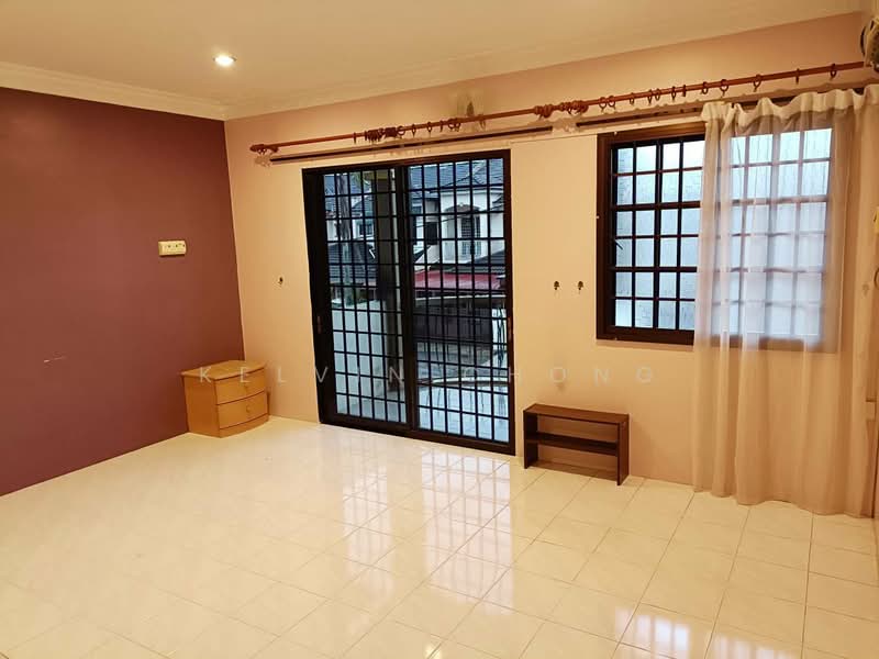 2-storey Terraced House for Sale in Taman Pertama (Ipoh) - Kelvin Chong - Living Room - PropertyGuru.com.my