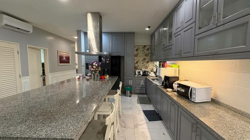Semi-Detached House for Sale in Seksyen U9 (Shah Alam) - Zainul Rashid - Kitchen - PropertyGuru.com.my
