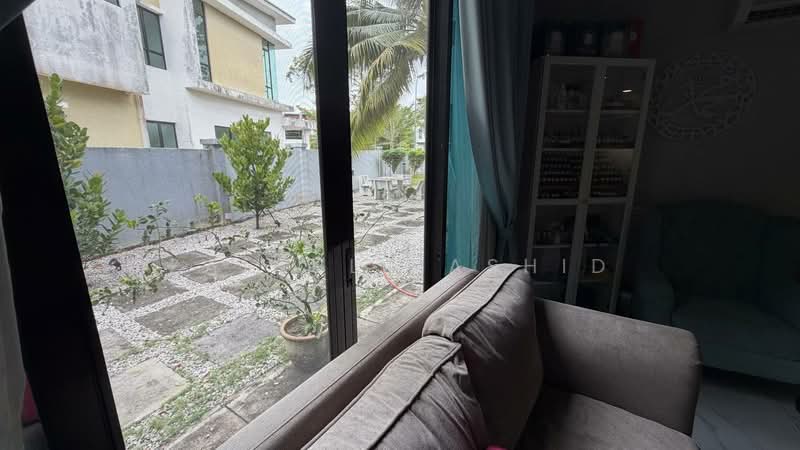 Semi-Detached House for Sale in Seksyen U9 (Shah Alam) - Zainul Rashid - Living Room - PropertyGuru.com.my