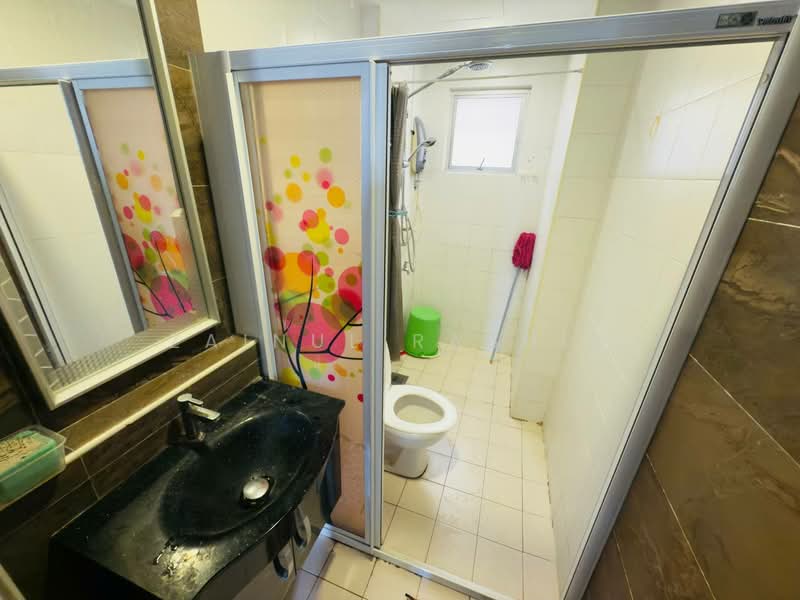 Condominium for Sale at Park Avenue - Zainul Rashid - Bathroom - PropertyGuru.com.my