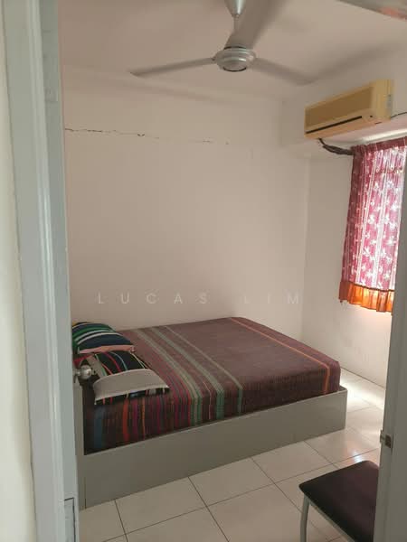 Halaman Kristal untuk Untuk Disewa - RM 1,300 /bulan, Mac 2026 - Bedroom - PropertyGuru.com.my