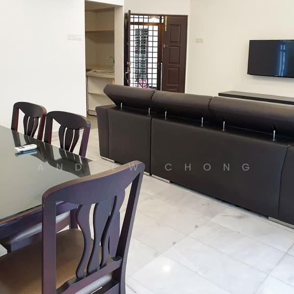 Marina Tower (Ratu Mutiara) untuk Untuk Disewa - RM 1,950 /bulan, Apr 2026 - Living Room - PropertyGuru.com.my