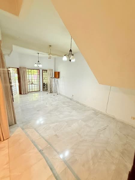 SS18 untuk Untuk Dijual - RM 890,000, Mac 2026 - Living Room - PropertyGuru.com.my
