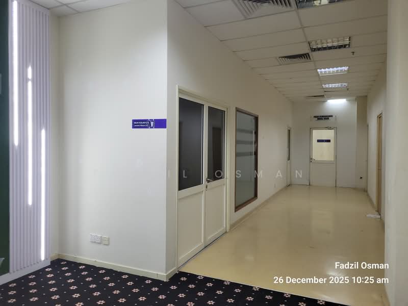 Commercial Bungalow for Sale in Cyberjaya (Selangor) - Fadzil Osman - Corridor - PropertyGuru.com.my