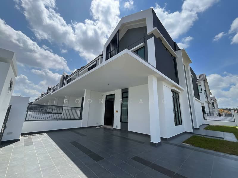 2-storey Terraced House for Sale in Taman Dato Onn (Johor Bahru) - Soon Siang - Exterior - PropertyGuru.com.my