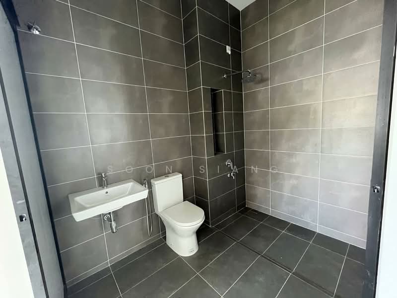 2-storey Terraced House for Sale in Taman Dato Onn (Johor Bahru) - Soon Siang - Bathroom - PropertyGuru.com.my