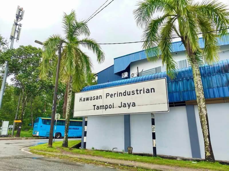 Terrace Factory for Sale in Taman Perindustrian Tampoi Jaya (Tampoi) - Sausa Lee - Exterior - PropertyGuru.com.my