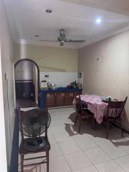 1-storey Terraced House for Sale in Port Klang (Pelabuhan Klang) (Selangor) - Zackinn Hoi - Kitchen - PropertyGuru.com.my