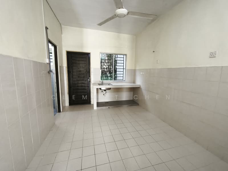 2-storey Terraced House for Rent in Taman Setia Balakong (Balakong) - Clement Chen - Kitchen - PropertyGuru.com.my