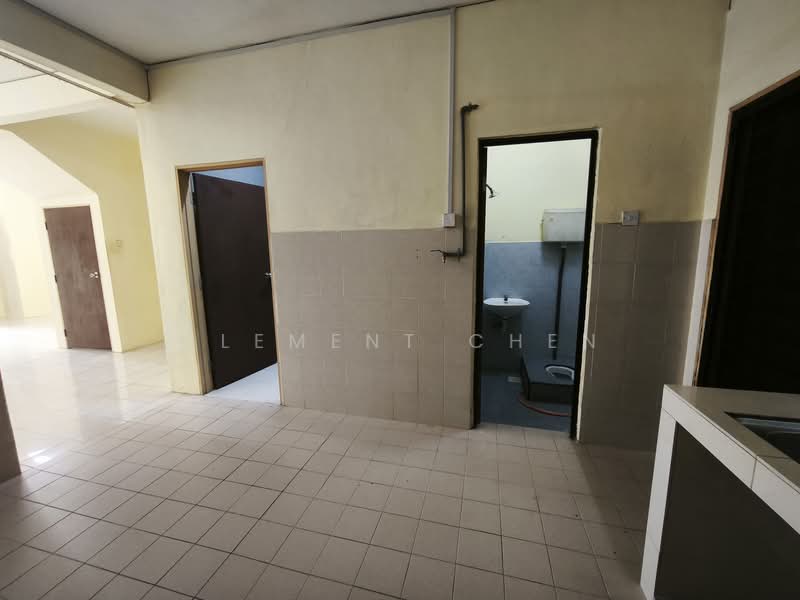 2-storey Terraced House for Rent in Taman Setia Balakong (Balakong) - Clement Chen - Bathroom - PropertyGuru.com.my