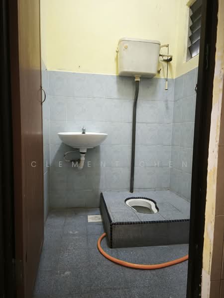 2-storey Terraced House for Rent in Taman Setia Balakong (Balakong) - Clement Chen - Bathroom - PropertyGuru.com.my