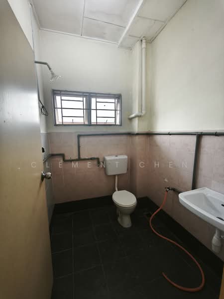 2-storey Terraced House for Rent in Taman Setia Balakong (Balakong) - Clement Chen - Bathroom - PropertyGuru.com.my