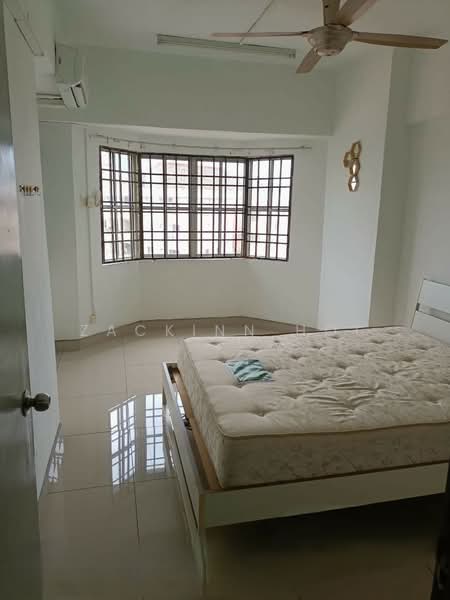 Condominium for Rent at Regency Condominium - Zackinn Hoi - Bedroom - PropertyGuru.com.my