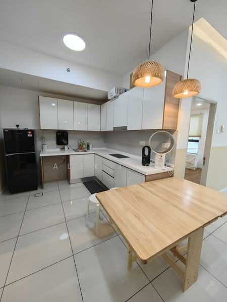 The Glenz @ Glenmarie untuk Untuk Disewa - RM 1,800 /bulan, Mac 2026 - Kitchen - PropertyGuru.com.my