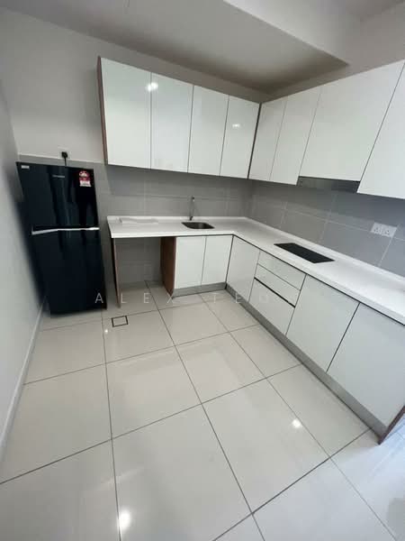 The Glenz @ Glenmarie untuk Untuk Disewa - RM 1,800 /bulan, Mac 2026 - Kitchen - PropertyGuru.com.my