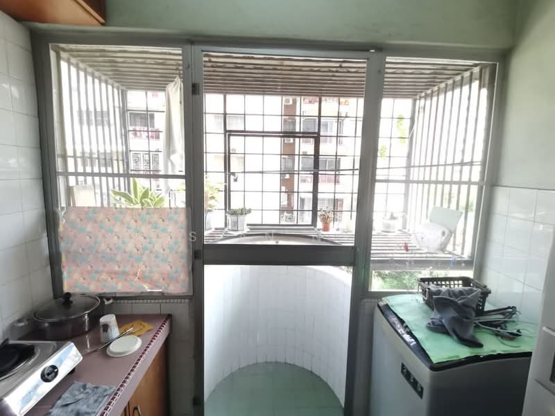 Meadow Park 3 untuk Untuk Dijual - RM 330,000, Apr 2026 - Balcony - PropertyGuru.com.my