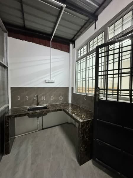 2-storey Terraced House for Rent in Taman Bestari Indah (Ulu Tiram) - Brandon Khor - Kitchen - PropertyGuru.com.my