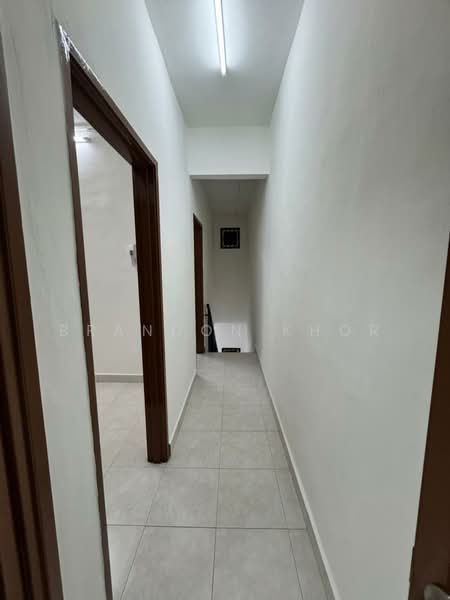 2-storey Terraced House for Rent in Taman Bestari Indah (Ulu Tiram) - Brandon Khor - Corridor - PropertyGuru.com.my