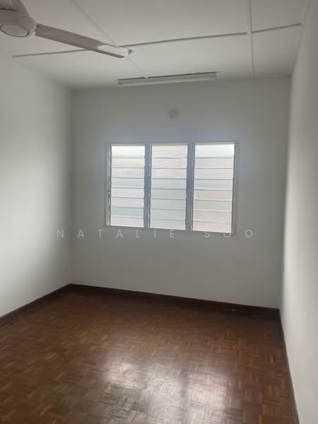 Taman United untuk Untuk Dijual - RM 830,000, Mac 2026 - Upper floor rooms are like this - PropertyGuru.com.my