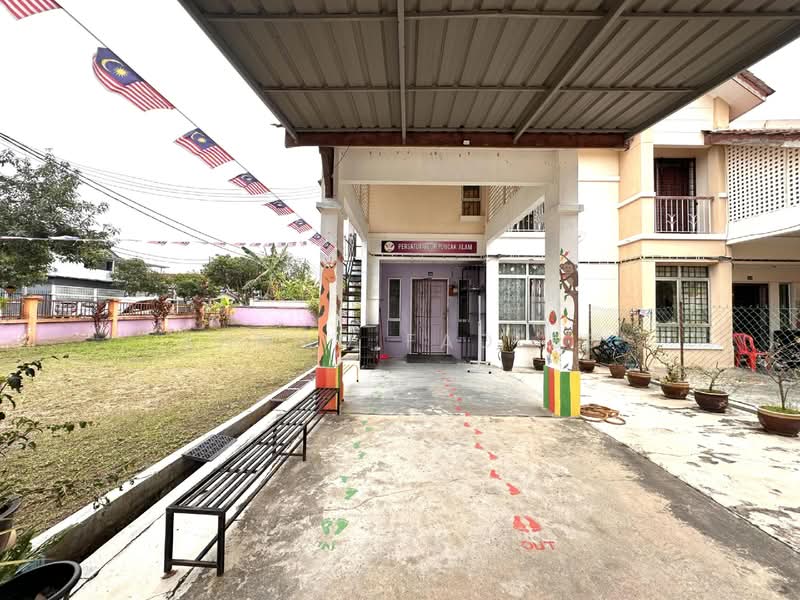 2-storey Terraced House for Sale in Puncak Alam (Selangor) - Ahmad Fadlee - PropertyGuru.com.my