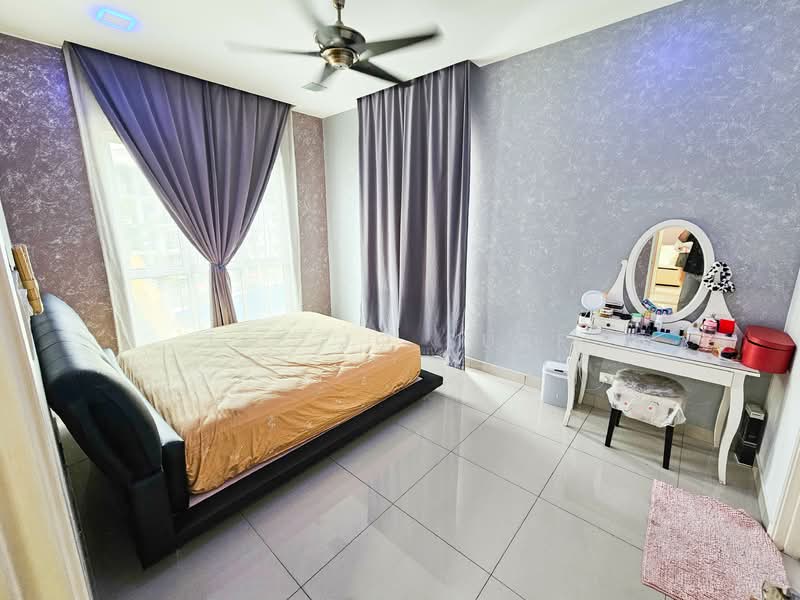 Condominium for Sale at Subang Parkhomes - Lee Jo Surf - Bedroom - PropertyGuru.com.my