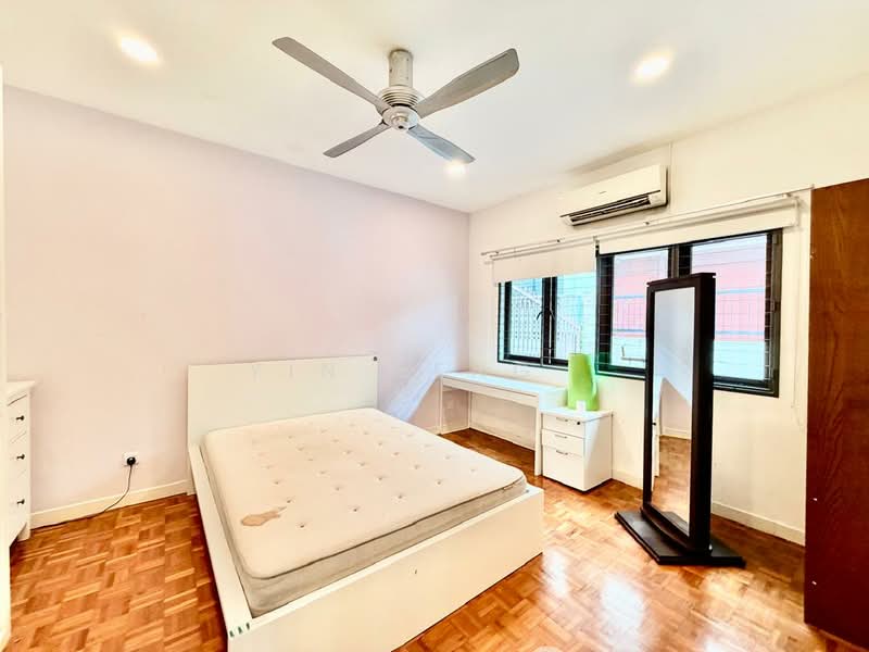 Semi-Detached House for Rent in Taman Tun Dr Ismail (Kuala Lumpur) - Yin Peng . - Bedroom - PropertyGuru.com.my