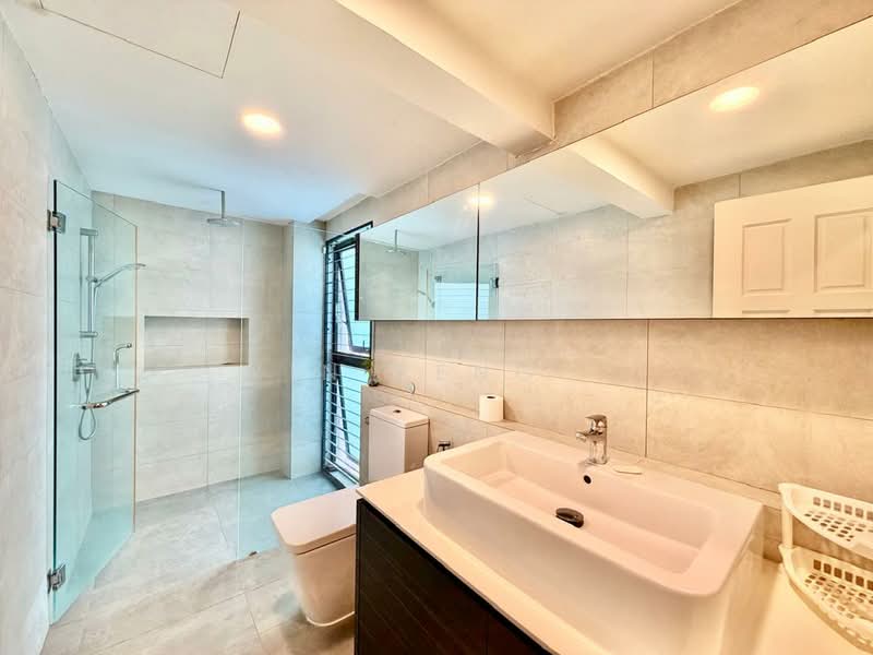 Semi-Detached House for Rent in Taman Tun Dr Ismail (Kuala Lumpur) - Yin Peng . - Bathroom - PropertyGuru.com.my