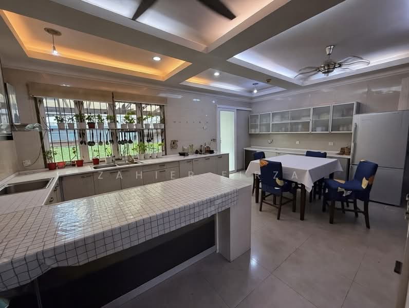 2-storey Terraced House for Sale in Taman Mutiara Indah (Puchong) - Zahier Firza - Kitchen - PropertyGuru.com.my