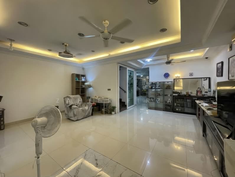 2-storey Terraced House for Sale in Taman Mutiara Indah (Puchong) - Zahier Firza - Living Room - PropertyGuru.com.my