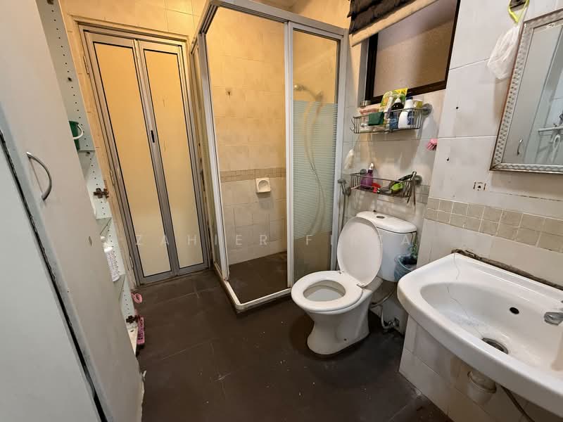 2-storey Terraced House for Sale in Taman Mutiara Indah (Puchong) - Zahier Firza - Bathroom - PropertyGuru.com.my