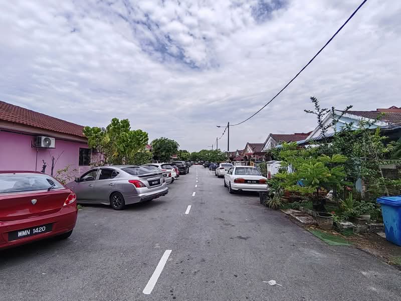 1-storey Terraced House for Sale in Port Klang (Pelabuhan Klang) (Selangor) - Fauran Nawawi - PropertyGuru.com.my